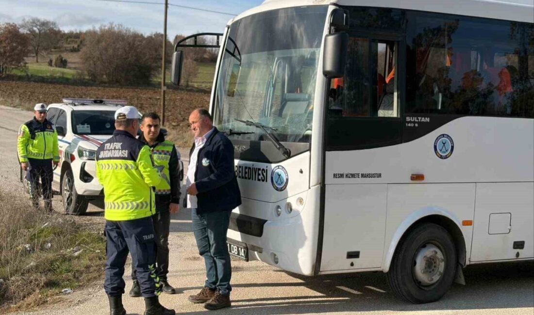 Bilecik’in Bozüyük ilçesinde gerçekleştirilen sivil otobüs denetiminde 1 sürücü hakkında