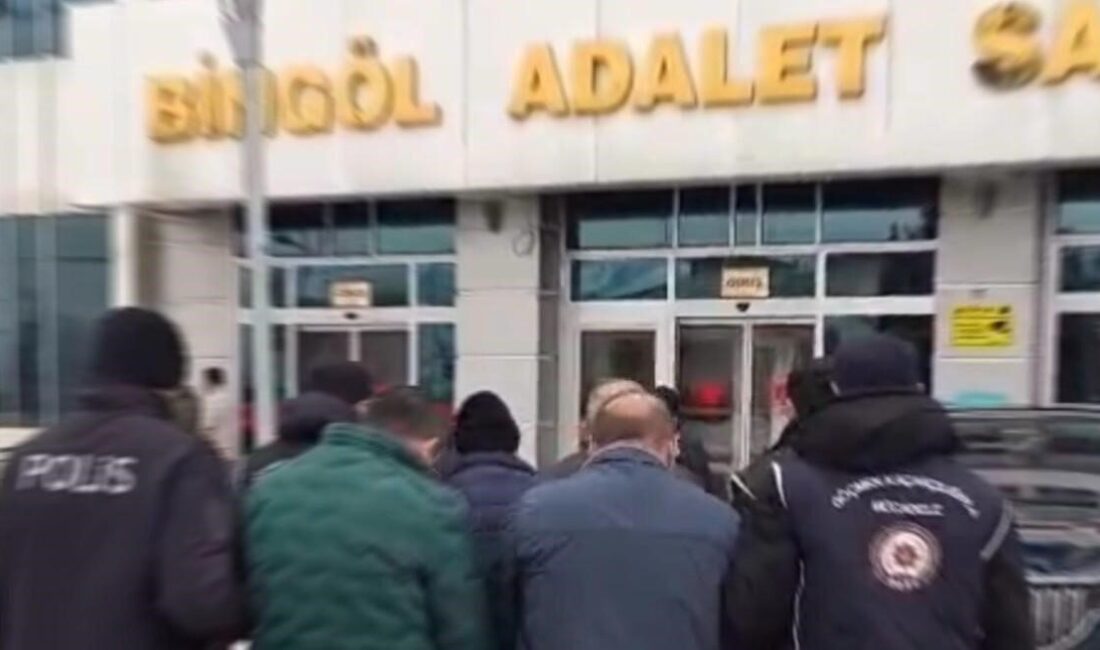 Bingöl’de İl Emniyet Müdürlüğü ekiplerince göçmen kaçakçılığına yönelik yürütülen çalışmalar