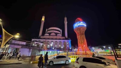 Ramazan ayının başlamasıyla birlikte Bingöl’de ilk teravih namazı eda edildi.