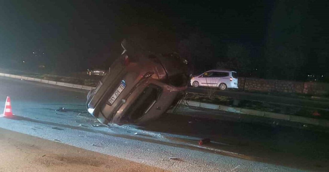 Bingöl’de çekici kamyonet ile hafif ticari aracın çarpışması sonucu meydana