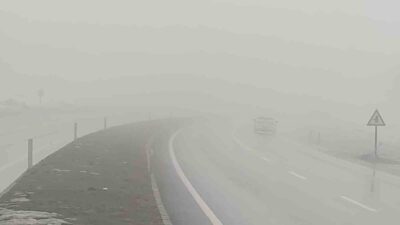 Bingöl’de yoğun sis görüş mesafesini düşürdü. Kentte özellikle öğle saatlerinde