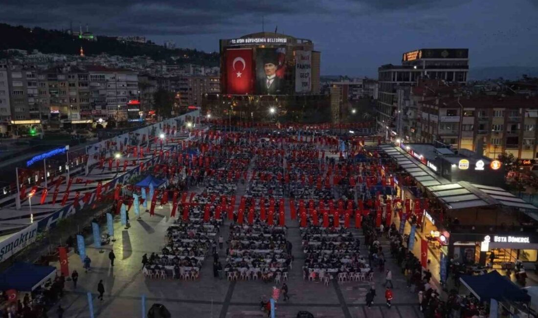 Her yıl olduğu gibi bu yıl da binlerce Aydınlı, Büyükşehir