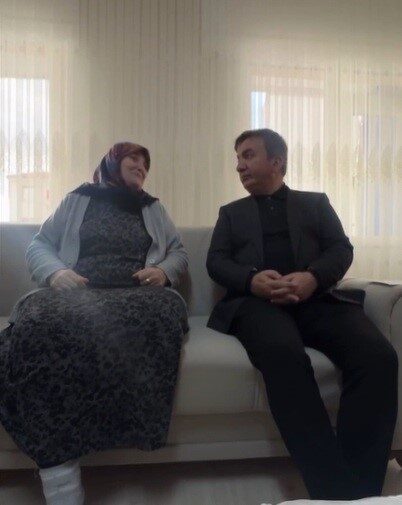 Henüz 15 yaşındayken annesini kaybeden Raziye Altun, kendi hayatını ikinci