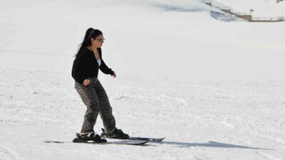 Bitlis Eren Üniversitesi (BEÜ) kampüsünde düzenlenen “5. Kar Festivali” etkinliklerine
