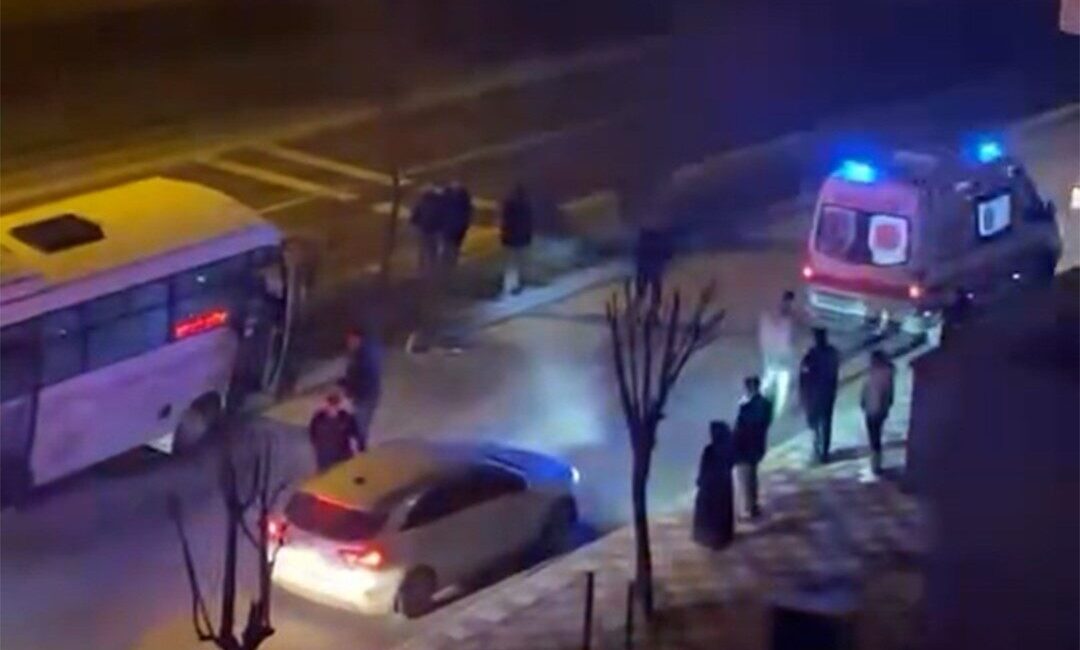 Bolu’da D-100 kara yolunda kontrolden çıkan özel halk otobüsü, sürücüsünün