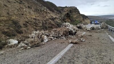 Çanakkale’nin Bozcaada ilçesinde aşırı yağış nedeniyle heyelan meydana geldi. Bozcaada