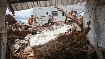 Brezilya’nın Minas Gerais eyaletinde şiddetli yağışların yol açtığı sel ve