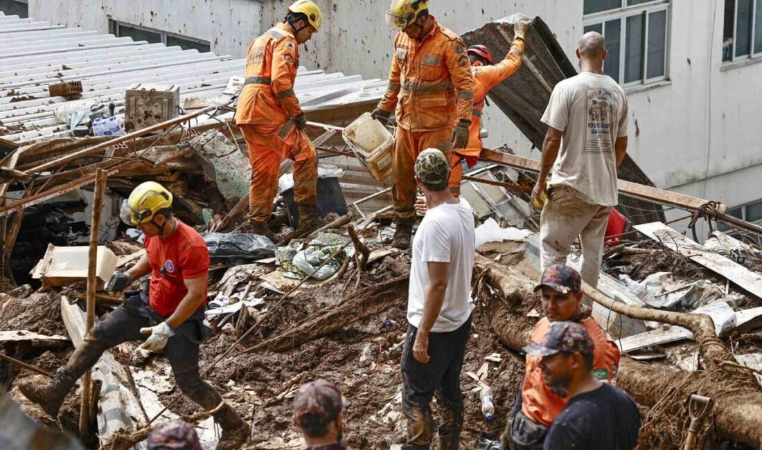 Brezilya’nın Minas Gerais eyaletinde şiddetli yağışların yol açtığı sel felaketinde