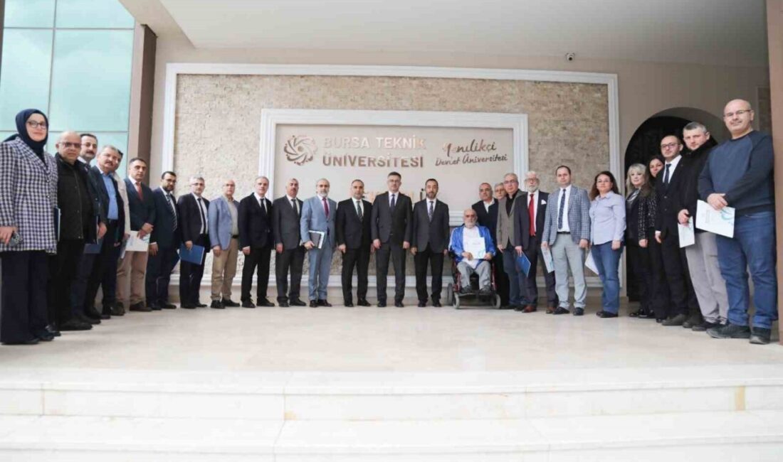 Kamuda 20 ve 30 yıllık hizmetini tamamlayan BTÜ’lü 26 personele,