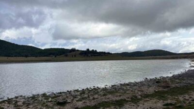 Buldan Yayla Gölü, son günlerde etkili olan yağışlarla birlikte yeniden