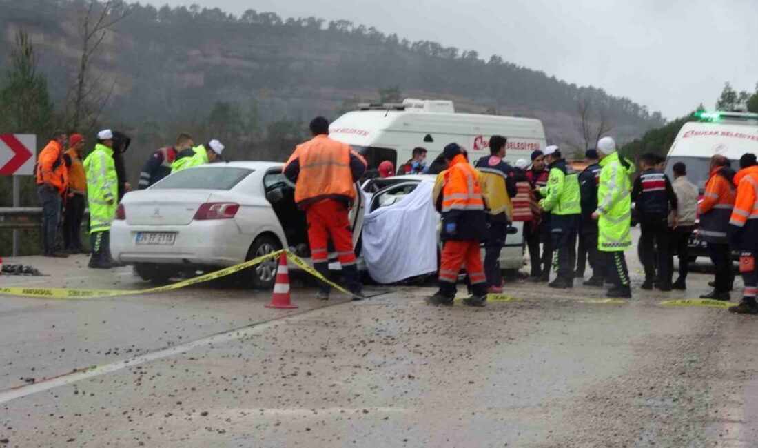 Burdur’un Ağlasun ilçesinde iki otomobilin kafa kafaya çarpışması sonucu 7