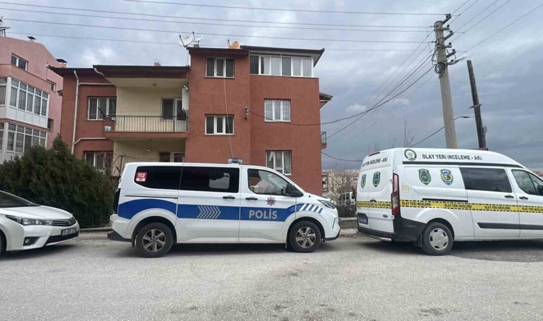 Burdur’da misafir olarak gittiği evde fenalaşan 55 yaşındaki adam, kaldırıldığı