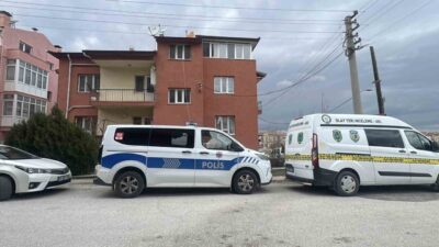 Burdur’da misafir olarak gittiği evde fenalaşan 55 yaşındaki adam, kaldırıldığı