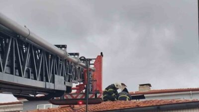 Burdur’da bir evde çıkan baca yangını itfaiye ekiplerince büyümeden söndürüldü.