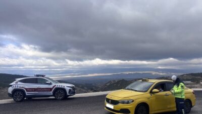 Burdur’da son bir haftada gerçekleştirilen denetimlerde 12 bin 272 araç