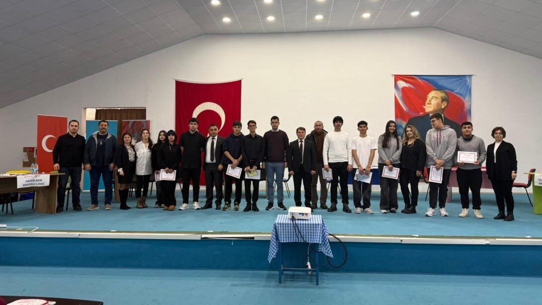 Burhaniye ilçesinde, liseler arası Korkma! Gençliğin Ruhu Burada temalı bilgi