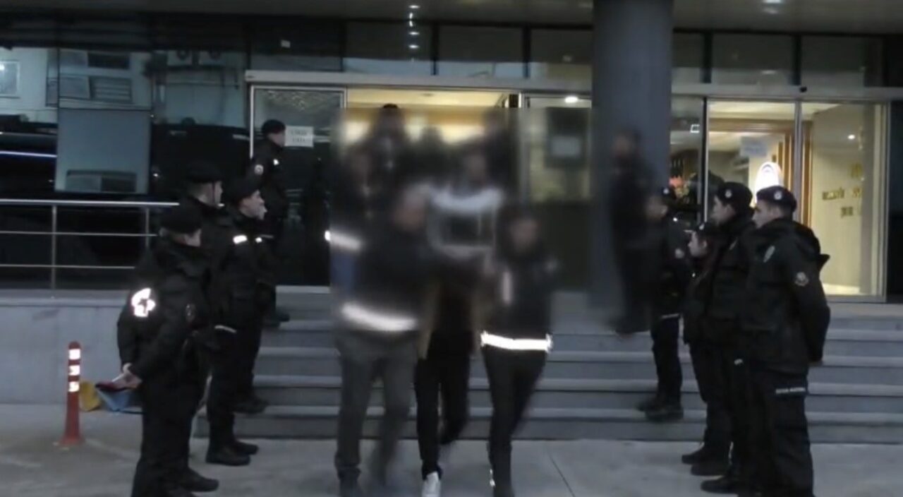 Bursa’nın Gemlik ilçesinde yürütülen soruşturma kapsamında 4 ilde eş zamanlı