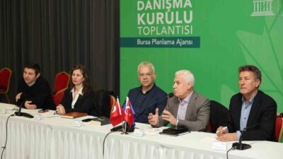 Bursa Planlama Ajansı’nın Danışma Kurulu toplantısında akademisyen ve yöneticilerle bir