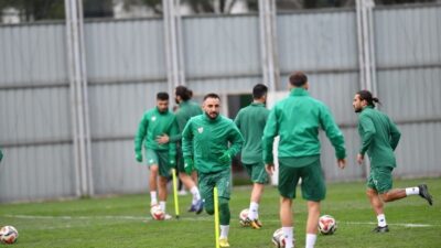 TFF 2. Lig’in 24. haftasında Bursaspor, sahasında Kırklarelispor ile oynayacağı