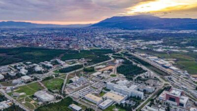 Bursa Uludağ Üniversitesi (BUÜ) Yönetimi, banka temsilcileriyle yaptıkları promosyon görüşmelerini