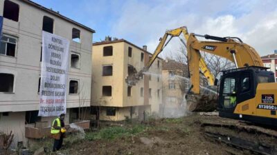 İstanbul’da beklenen büyük depreme karşı hazırlık çalışmaları kapsamında Büyükçekmece ilçesinde