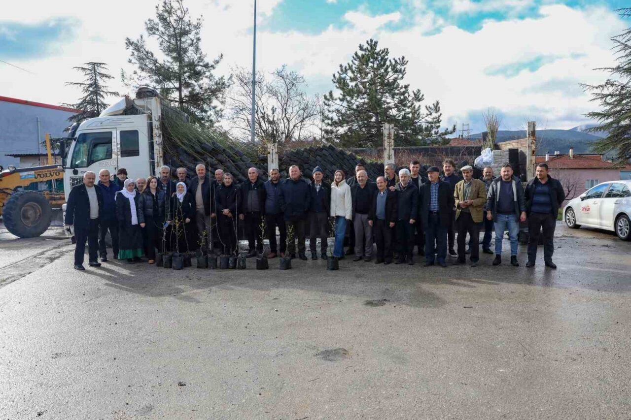 Bursa’da her alanda üreticinin yanında olan Bursa Büyükşehir Belediyesi, kırsal