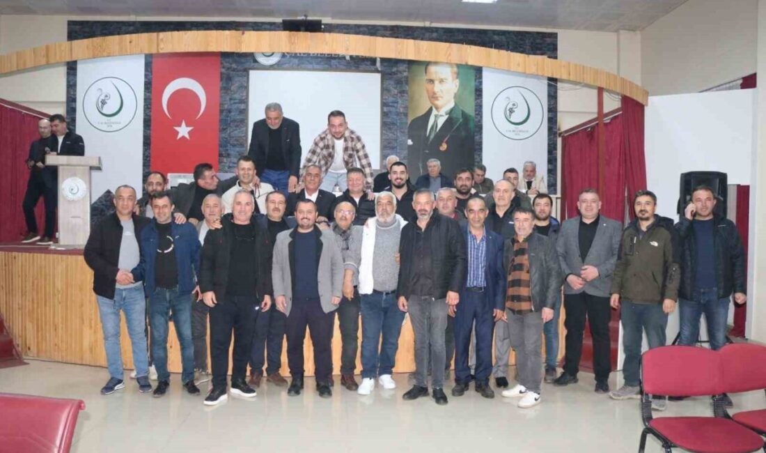 Denizli’nin Çal ilçesinde Esnaf ve Sanatkârlar Odası Başkanlığı seçiminde Muhammet