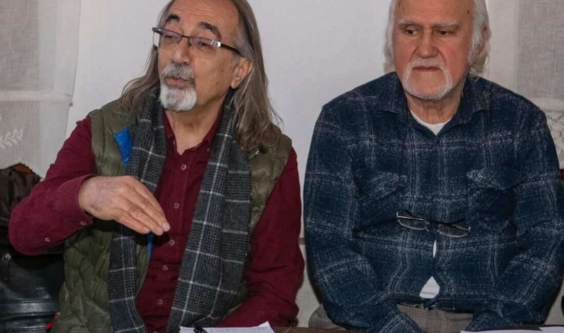 Kuşadası Belediyesi ile Kuşadası Homeros Şiir Kulübü iş birliğinde düzenlenen