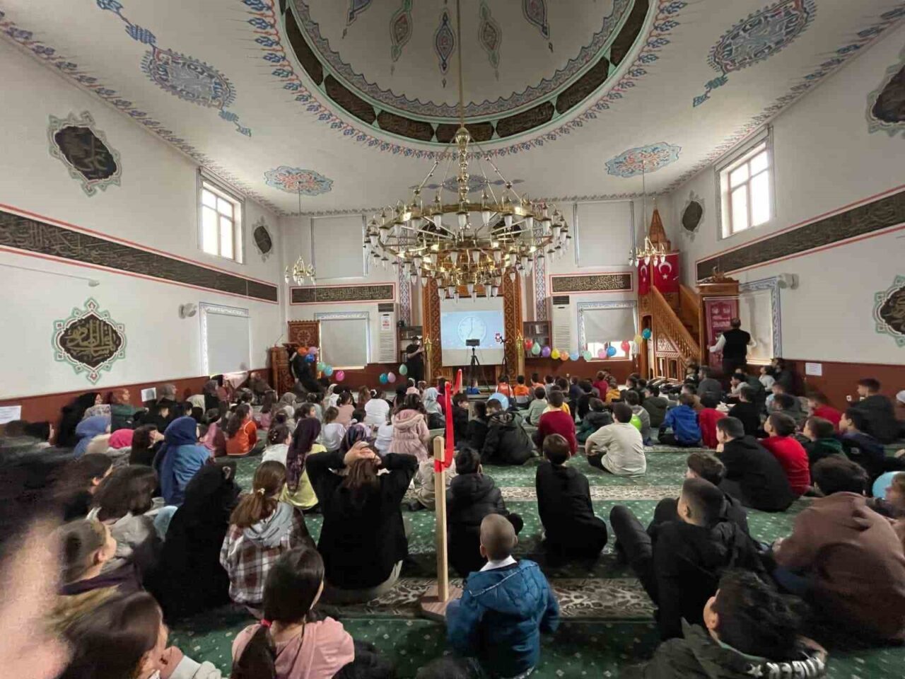 DÜZCE (İHA) – Düzce’de cami çocuk buluşmasında Azmimilli Mahallesi Yeşil