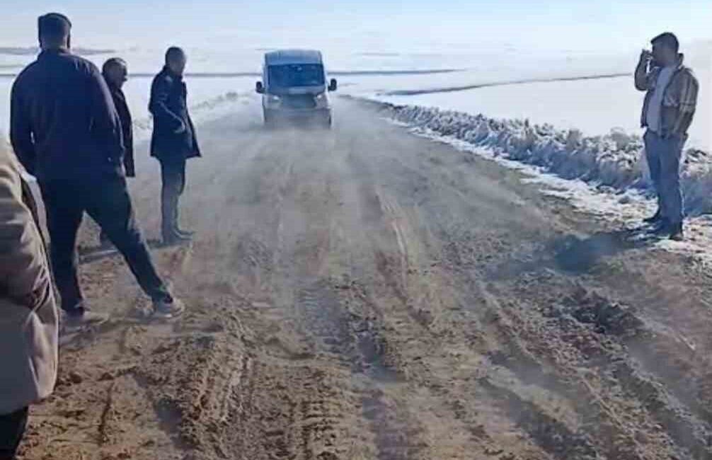 Van’ın Özalp ilçesine bağlı Aşağı Yorganlı Mahallesi’nde okula gitmek isteyen