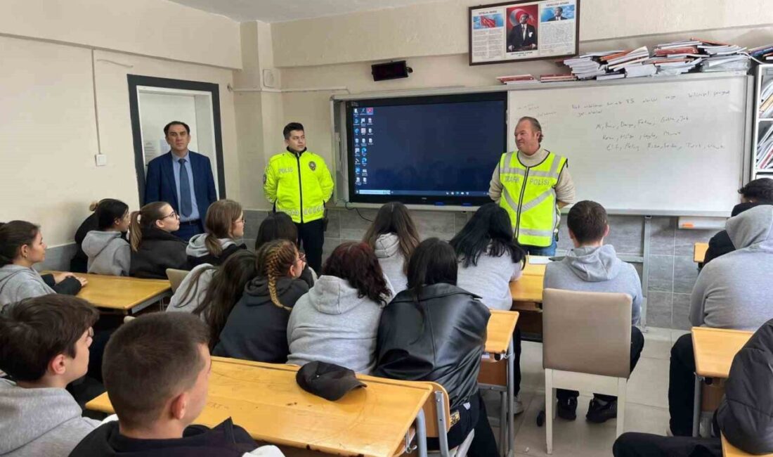 Çanakkale’nin Çan ilçesinde Emniyet Müdürlüğüne bağlı trafik ekipleri, geleceğin ustaları