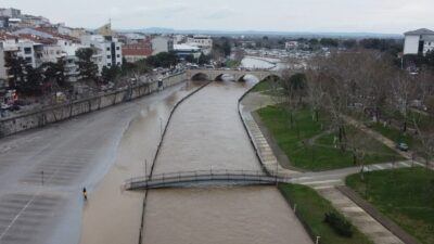 Çanakkale’de Vali Doç. Dr. Ömer Toraman başkanlığında aşırı yağışların meydana