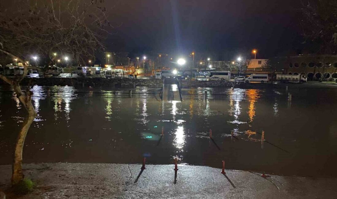 Çanakkale’nin Biga ilçesinde 2 gündür etkili olan yağmur nedeniyle ilçe