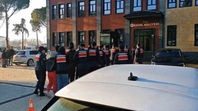 Çanakkale’de jandarma tarafından düzenlenen uyuşturucu operasyonunda 8 şüpheli tutuklandı. Çanakkale