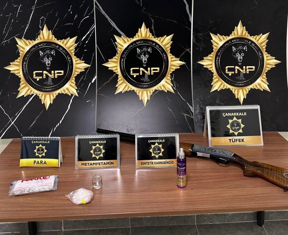 Çanakkale’de İl Emniyet Müdürlüğü ekipleri tarafından gerçekleştirilen huzur uygulamalarında ’uyuşturucu