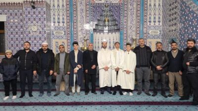 Diyarbakır’ın Çermik ilçesi Hazreti Hasan Hüseyin Camisinde teravih namazı hatimle