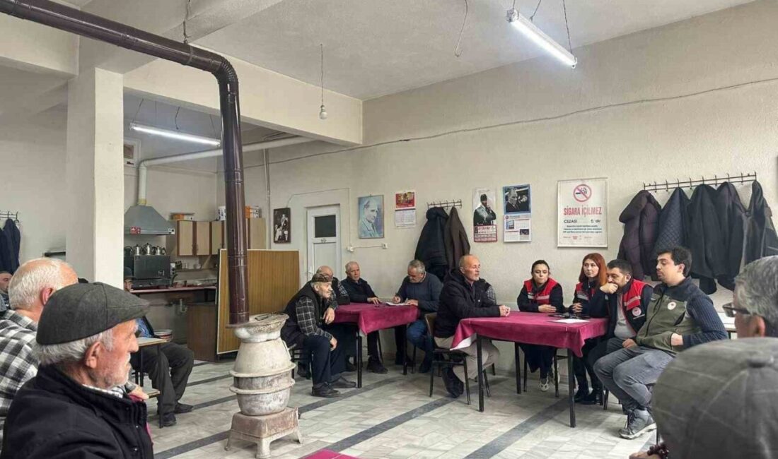 Afyonkarahisar’ın 3 ilçesinde çiftçilere yönelik bitki koruma ürünlerinin doğru ve