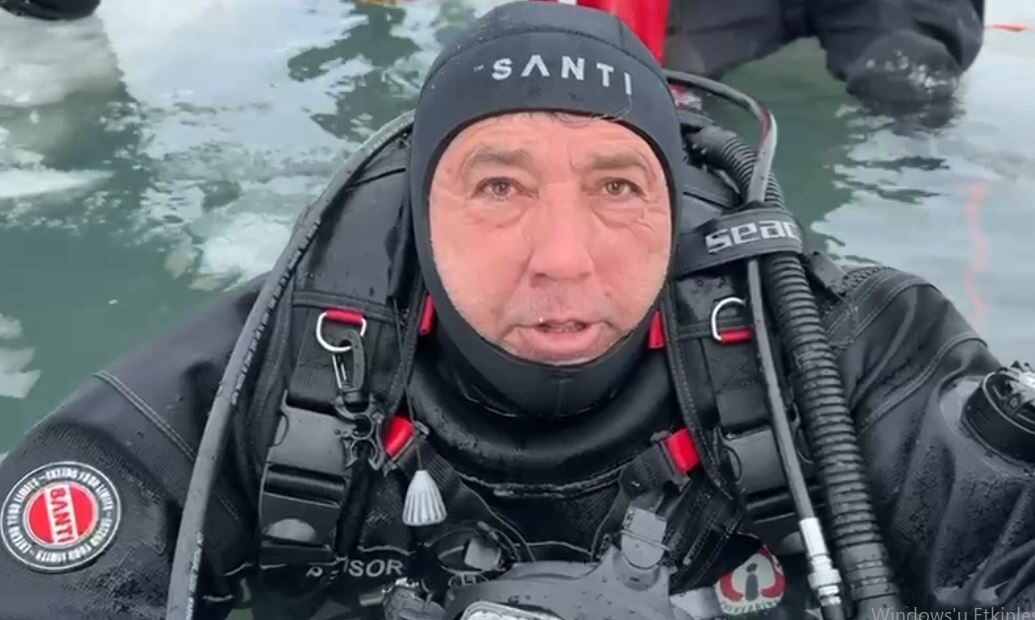 Türkiye’nin doğusunda bulunan Çıldır Gölü, kışın tamamen donan geniş yüzeyiyle