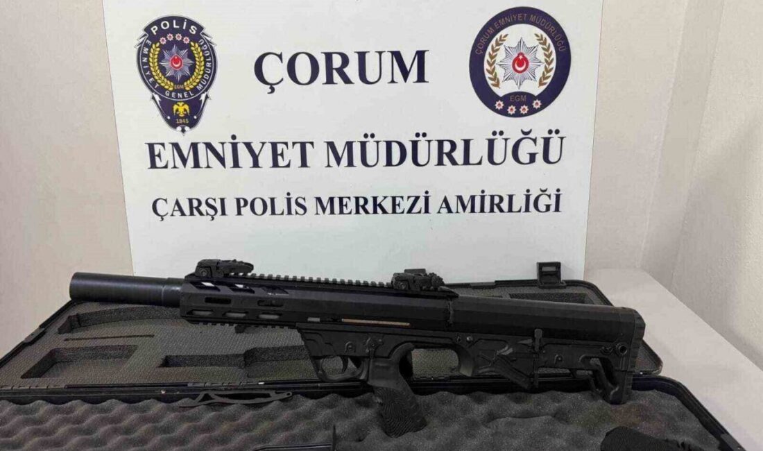 Çorum’da polis ekiplerince gerçekleştirilen denetimlerde haklarında yakalama kararı bulunan 4
