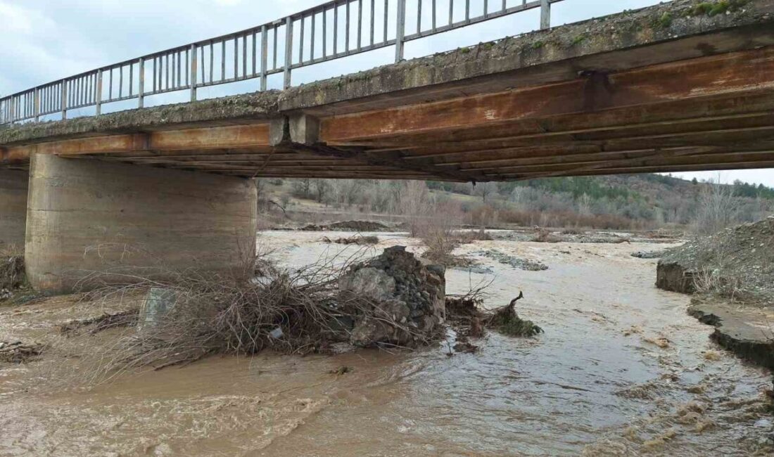 Çorum’un İskilip ilçesinde Kastamonu’nun Tosya ilçesine ulaşımın sağlandığı yoldaki köprünün