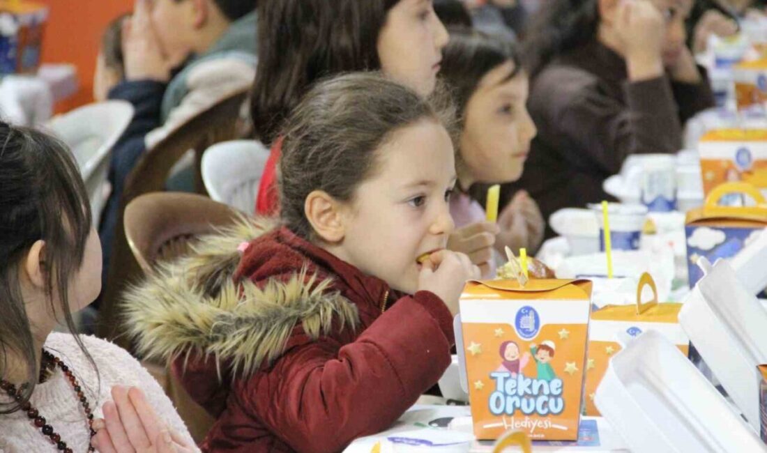 Çorum Belediyesi tarafından düzenlenen geleneksel hale getirilen Tekne Orucu İftar