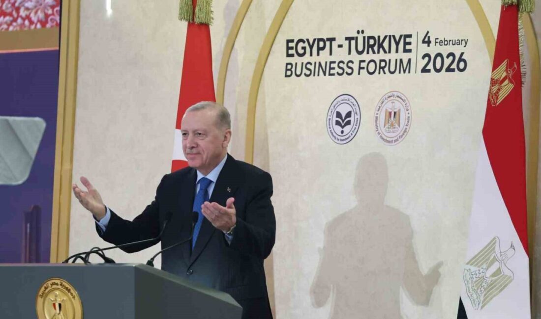 Cumhurbaşkanı Recep Tayyip Erdoğan, Kahire’de düzenlenen Türkiye-Mısır İş Forumu Kapanış