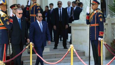 Cumhurbaşkanı Recep Tayyip Erdoğan, resmi ziyaret kapsamında geldiği Mısır’da bulunan