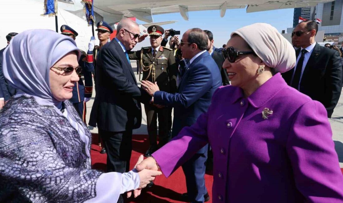 Cumhurbaşkanı Recep Tayyip Erdoğan, Suudi Arabistan temaslarının ardından geldiği Kahire