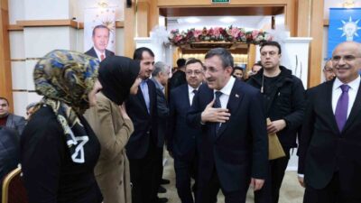 Cumhurbaşkanı Yardımcısı Cevdet Yılmaz, “Büyükşehir Belediye Başkanımız Sami Er, büyük