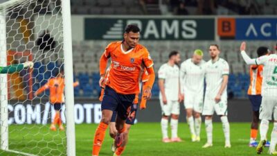 Başakşehirli futbolcu Davie Selke, Konyaspor karşısında attığı iki golle Süper