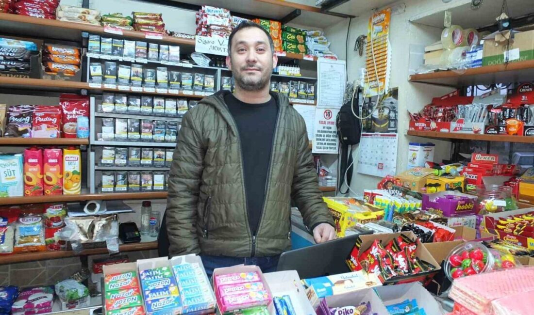 Burhaniye ilçesinde, kırsal Şarköy Mahallesinde oturan Mehmet Sarı, dede mesleği