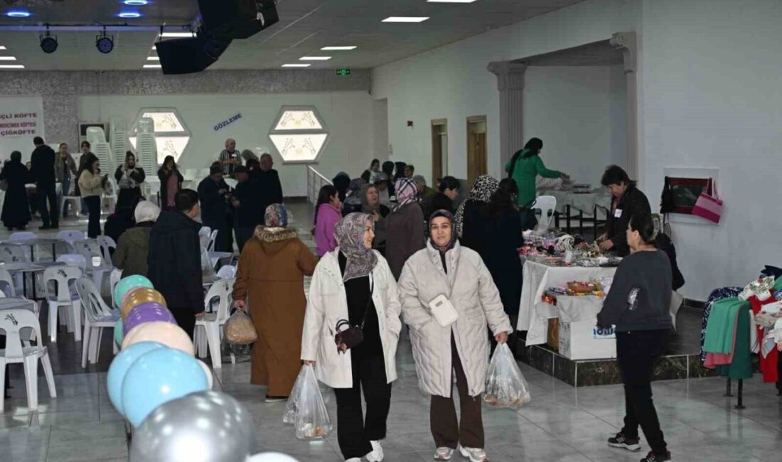 Manisa’nın Demirci ilçesinde, Devlet Hastanesinde Dahiliye Hekimi olarak görev yapan