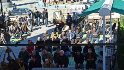 Devrek Ramazan ayının ilk Cuma namazı yoğun katılım ile idrak