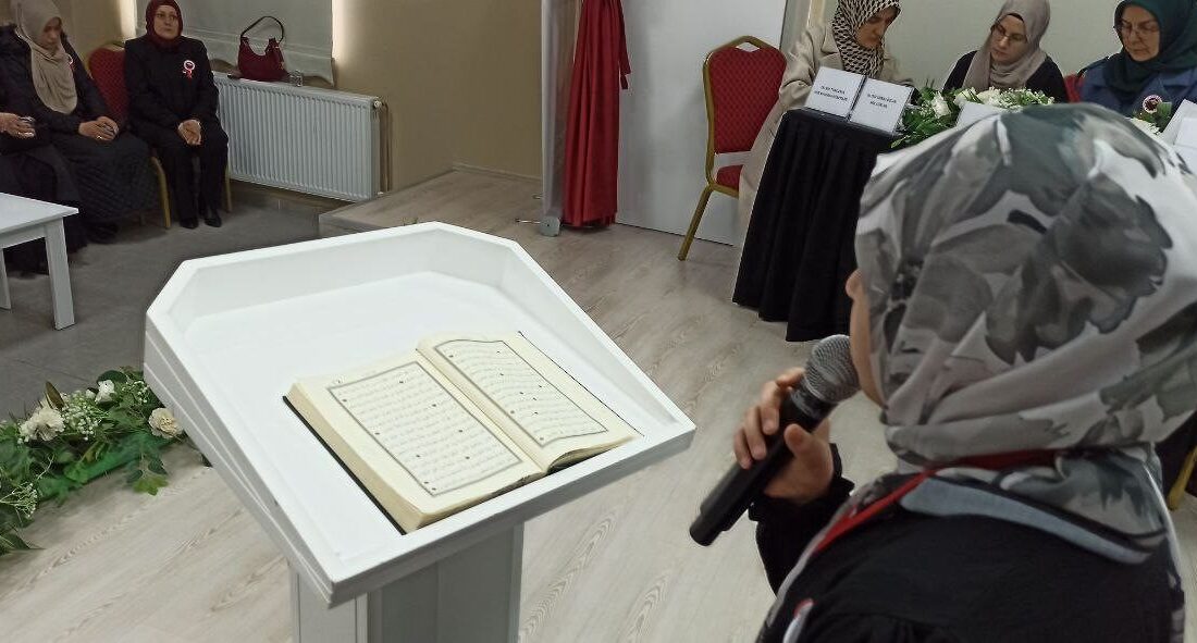 Zonguldak’ın Devrek İlçesinde Devrek Anadolu Kız İmam Hatip Lisesi tarafından